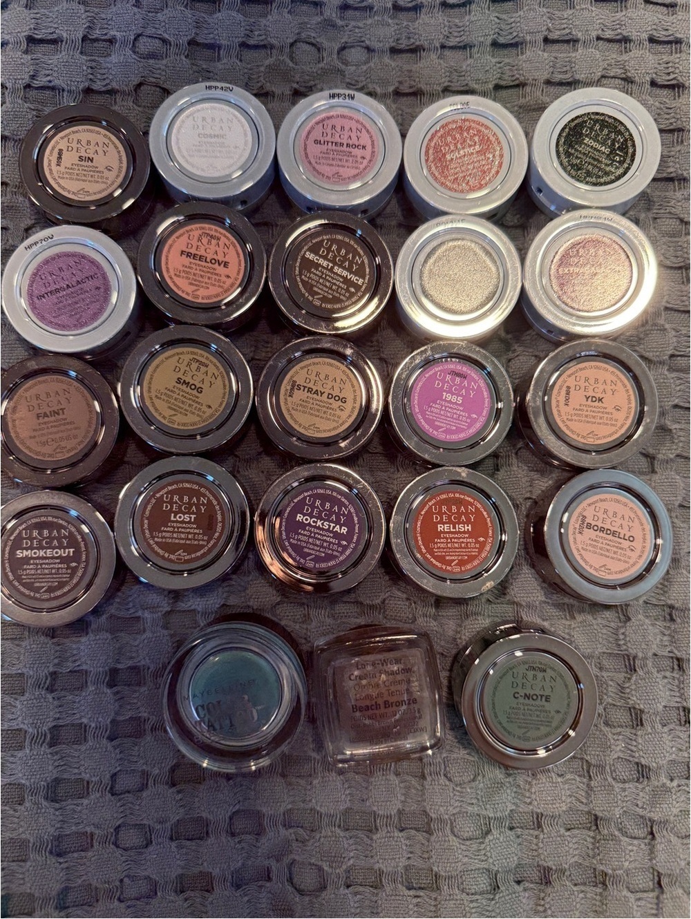 Urban Decay Women Makeup Single Eyeshadows - lot of 23!!